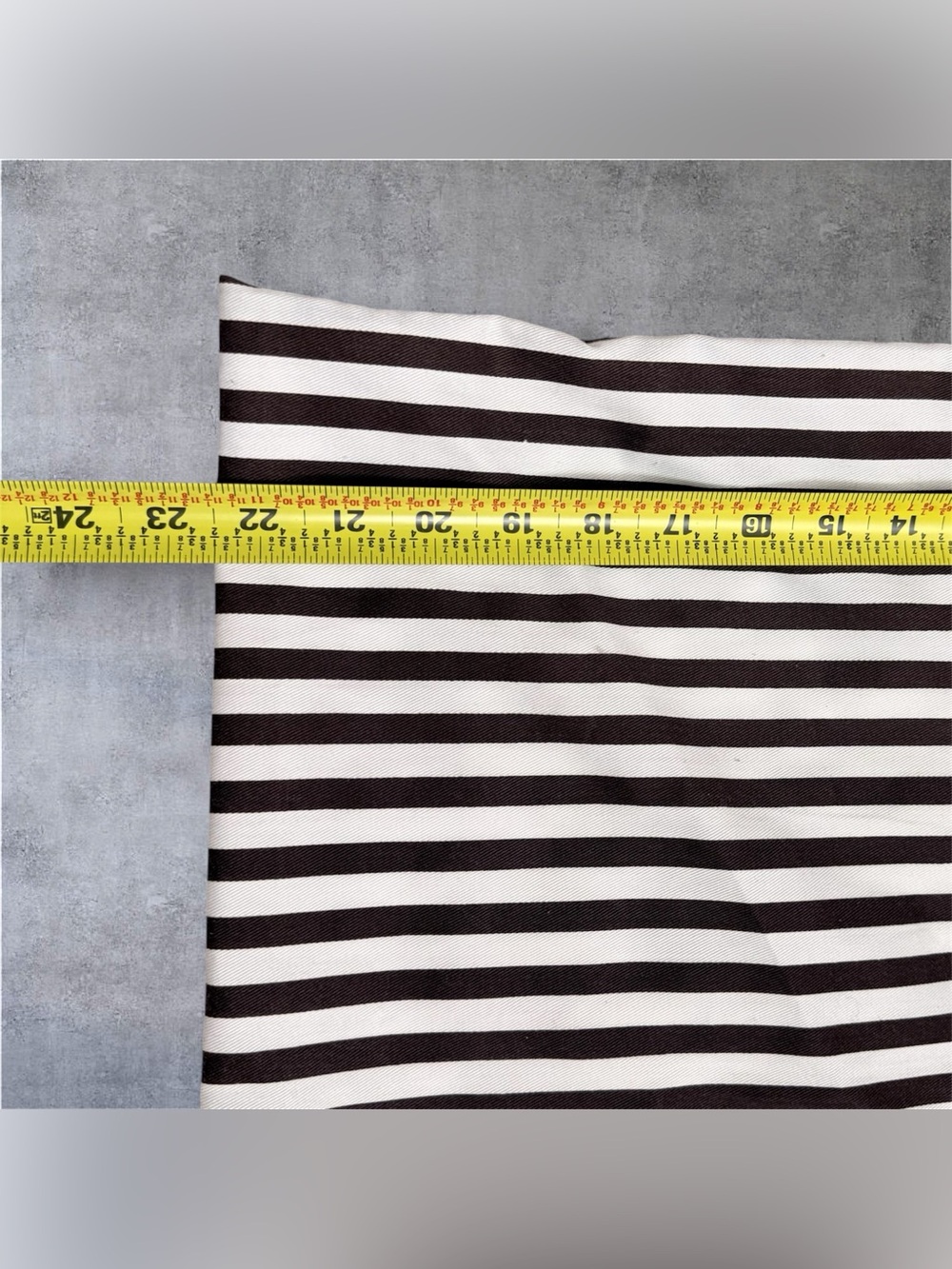 Classic Henri Bendel Signature Striped Tote with Dust Bag - Picture 5 of 17